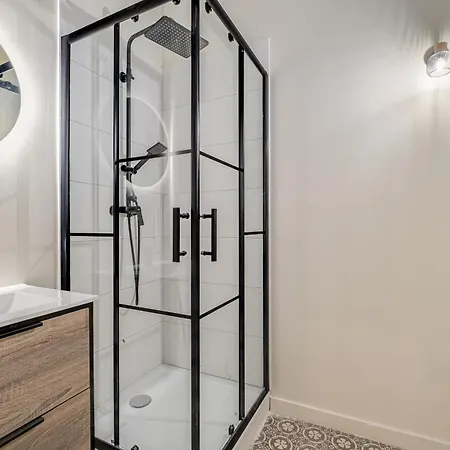 Le Poudre Cours Fauriel Magnifique Apartment